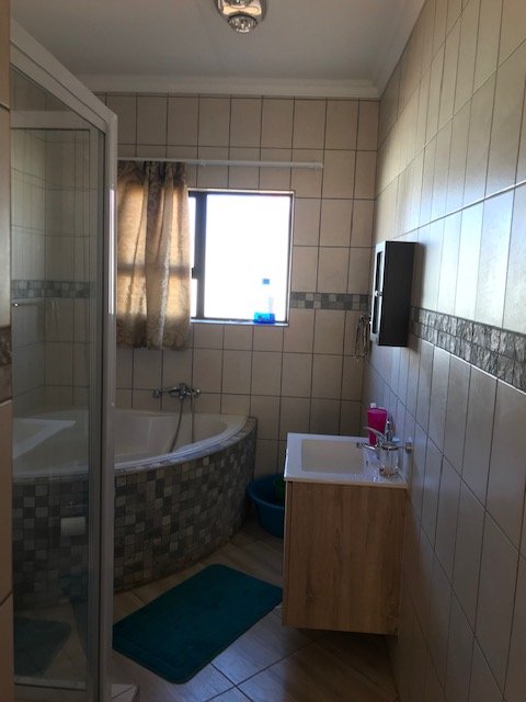 3 Bedroom Property for Sale in Mandela View Free State